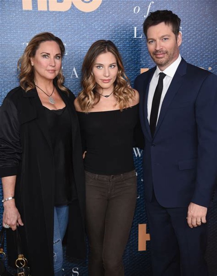 Discovering The Alluring Measurements Of Jill Goodacre Height