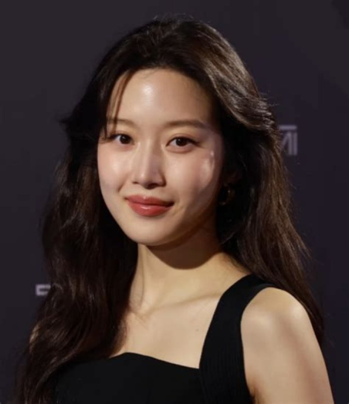 Exploring The Captivating Connection Between Moon Ga Young And Eunwoo
