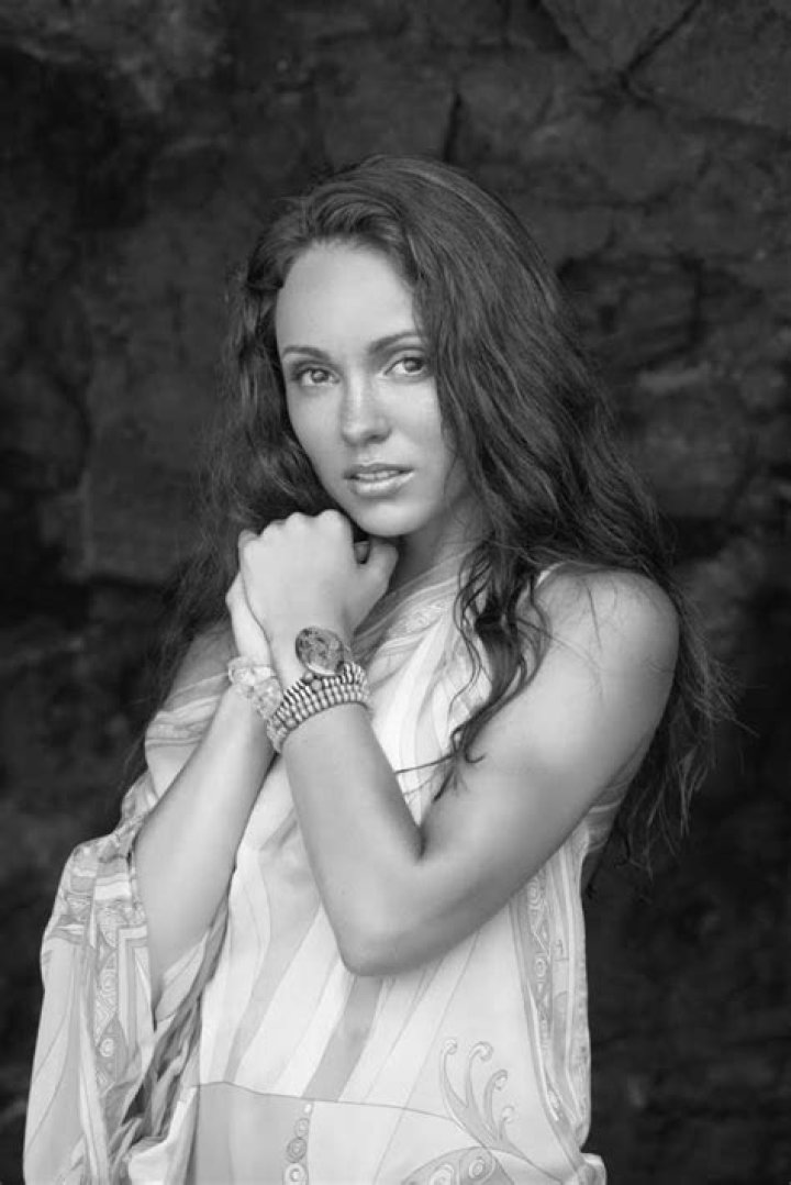 Nikita Kahn: The Multifaceted Personality Of The Modern Era