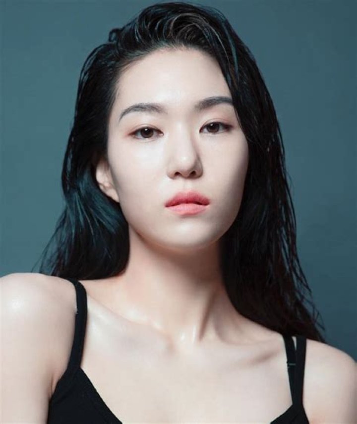 The Talented Actress Park Soo Ryun: A Comprehensive Profile