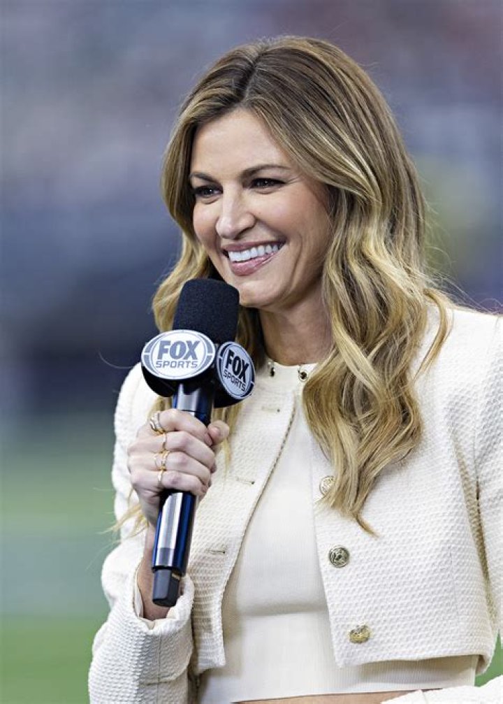 The Ultimate Guide To Erin Andrews: ESPN Star And Sportscaster