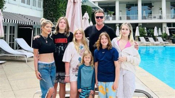 The Ultimate Guide To Tori Spelling And Dean McDermott: A Journey Of Love And Controversy