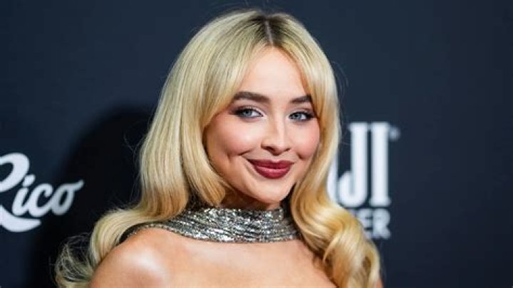 Unraveling The Wealth Of Sabrina Carpenter: How Rich Is She?