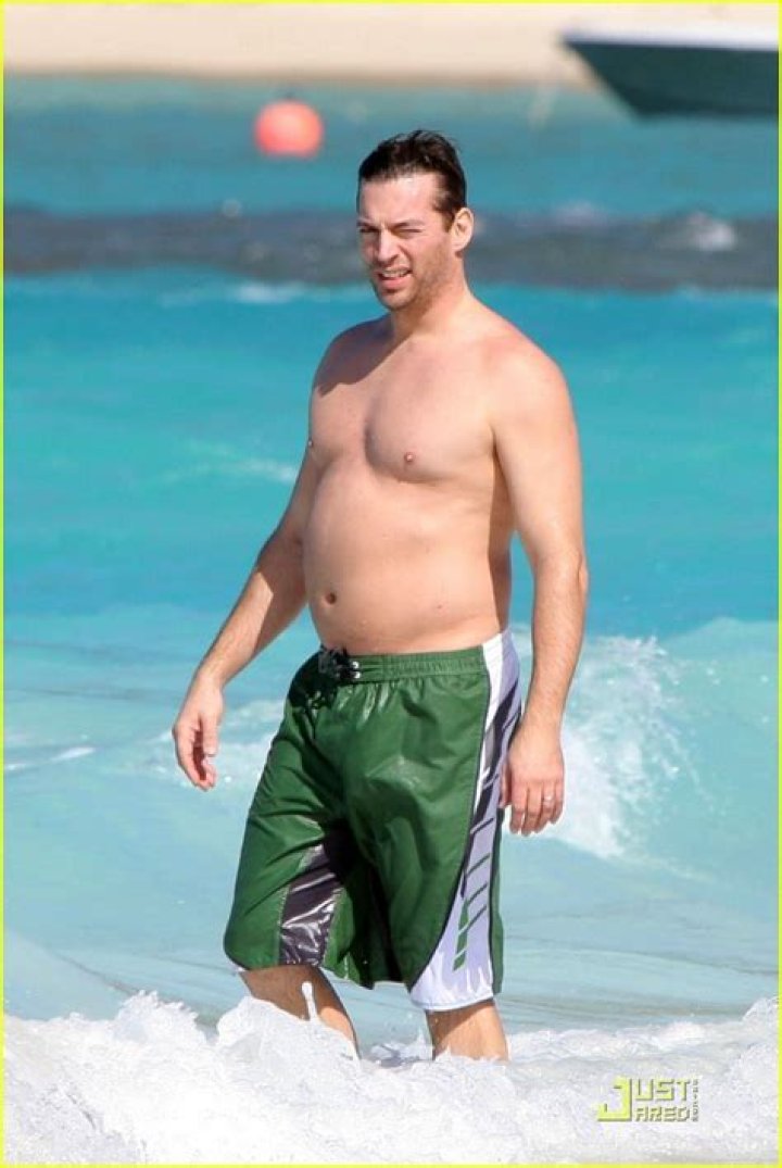 Unveiling The Charismatic Charm: Harry Connick Jr. Shirtless