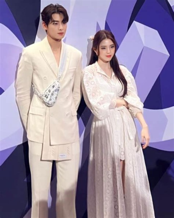 Unveiling The Chemistry Of Han So Hee And Eun Woo: A Match Made In Star Heaven
